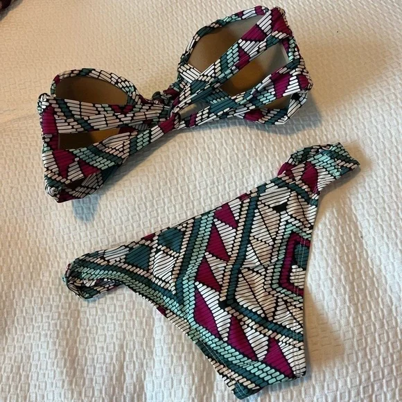 I*space Bikini Set, Multi colors print - Picture 9 of 16
